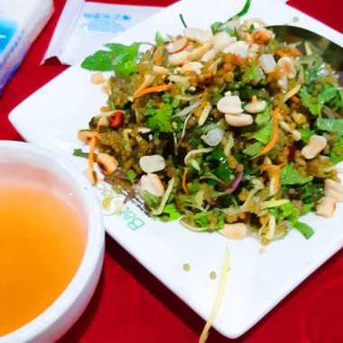 Gỏi trứng sam: Đặc sản trứ danh và nghệ thuật thưởng thức tinh tế vùng biển Gỏi trứng sam: Đặc sản trứ danh và nghệ thuật thưởng thức tinh tế vùng biển