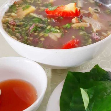 Thịt trâu nhúng mẻ Hoành Bồ: Tinh hoa ẩm thực vùng mỏ Quảng Ninh Thịt trâu nhúng mẻ Hoành Bồ: Tinh hoa ẩm thực vùng mỏ Quảng Ninh