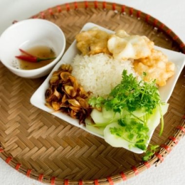 Xôi chả mực Hạ Long: Bí quyết làm và địa chỉ thưởng thức chuẩn vị Xôi chả mực Hạ Long: Bí quyết làm và địa chỉ thưởng thức chuẩn vị